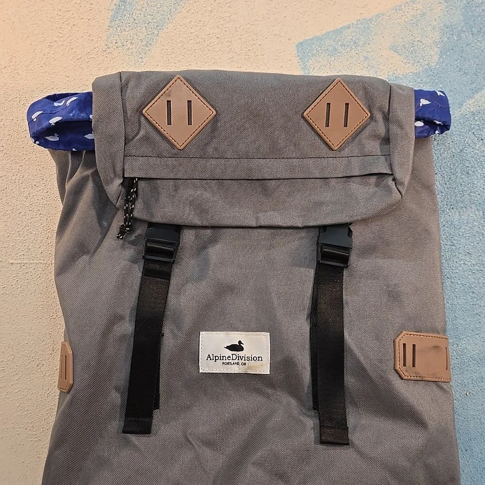 Alpine Division McKenzie Grey Roll Top Backpack 28L Portland OR Duck Print Liner